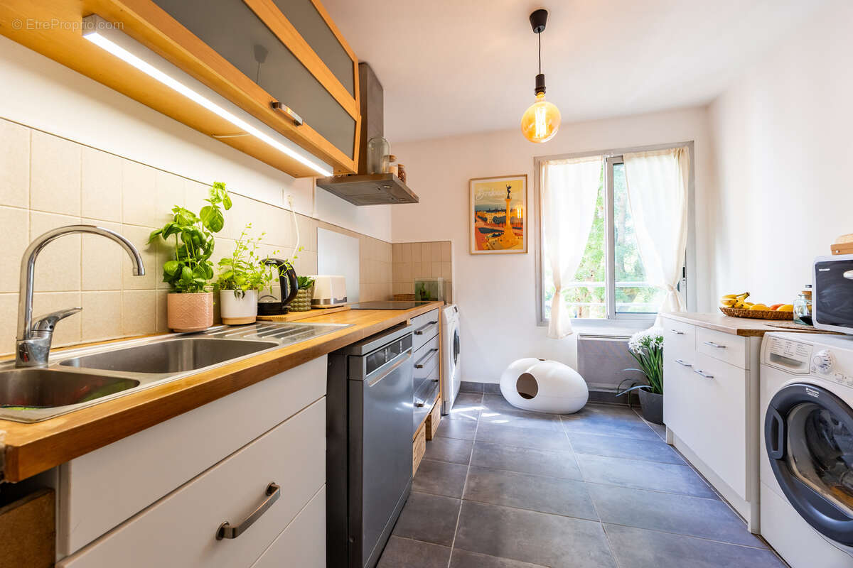 Appartement à BORDEAUX