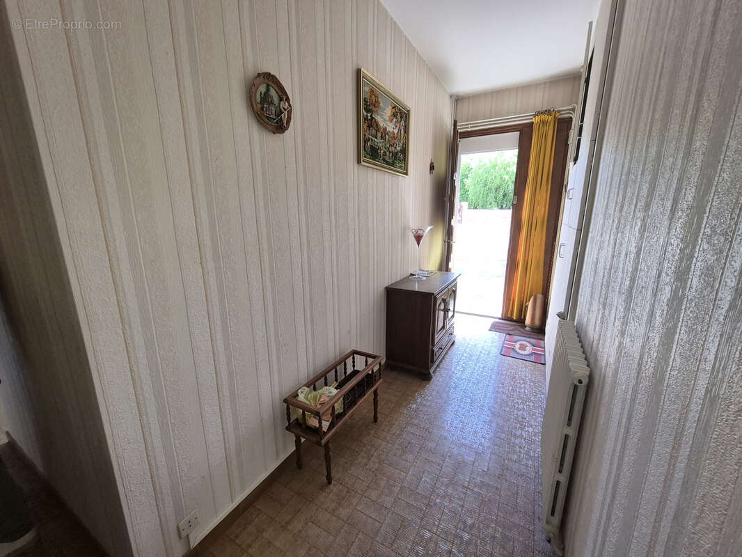 Maison avec dépendance et 2000 m2 terrain - photo 20