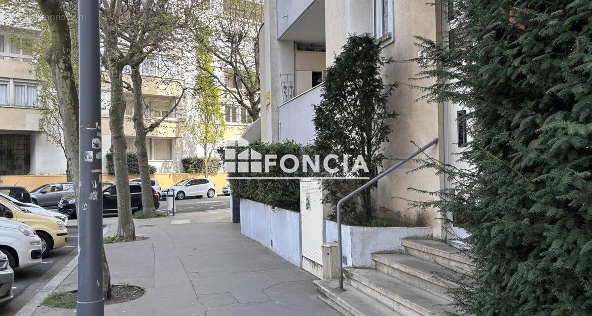 Appartement à SAINT-ETIENNE