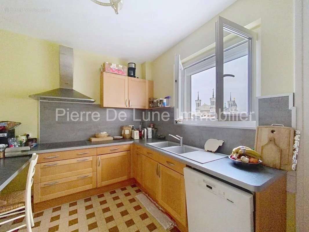 Appartement à LYON-5E
