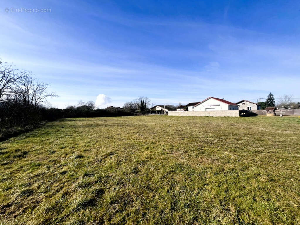 38390 LA BALME LES GROTTES : Terrain plat et viabilisé de 1 189 m2   Hors lotissement - photo 2