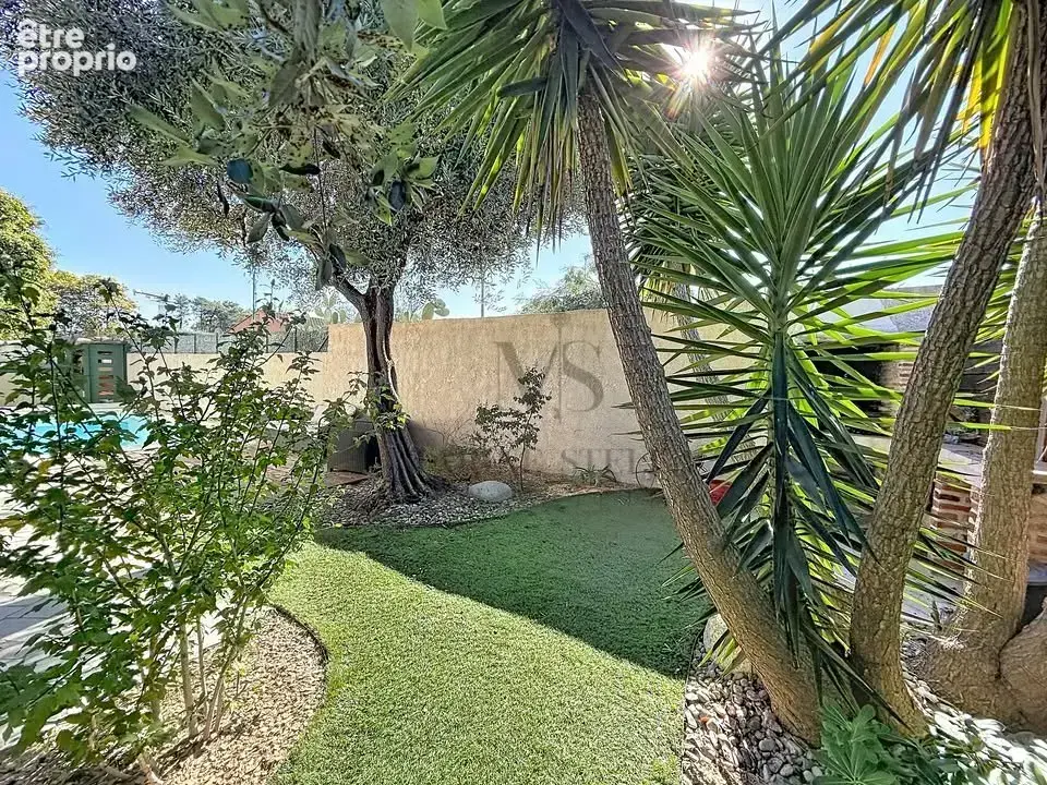 Maison avec piscine en centre-ville de Béziers : 3 chambres, garage et jardin arboré - photo 17