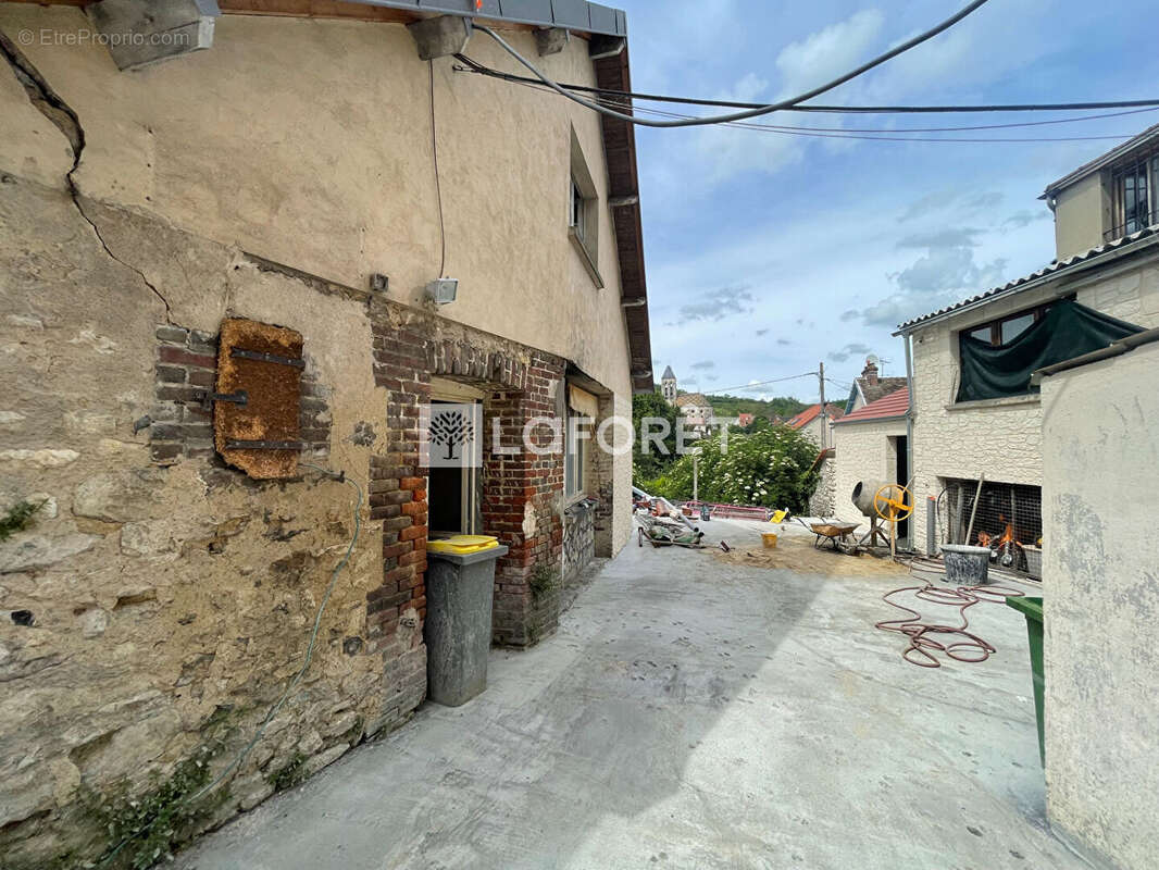 Appartement à VETHEUIL