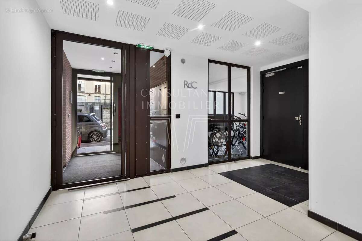 Appartement à ISSY-LES-MOULINEAUX
