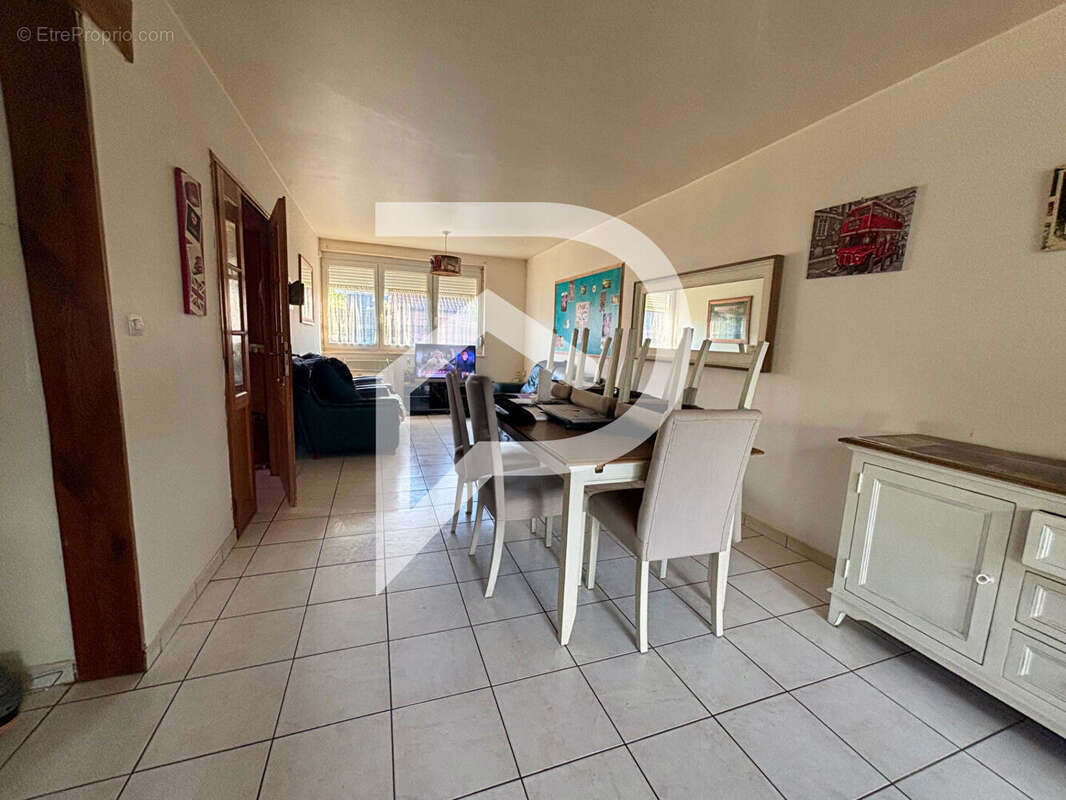 Maison à AULNOY-LEZ-VALENCIENNES