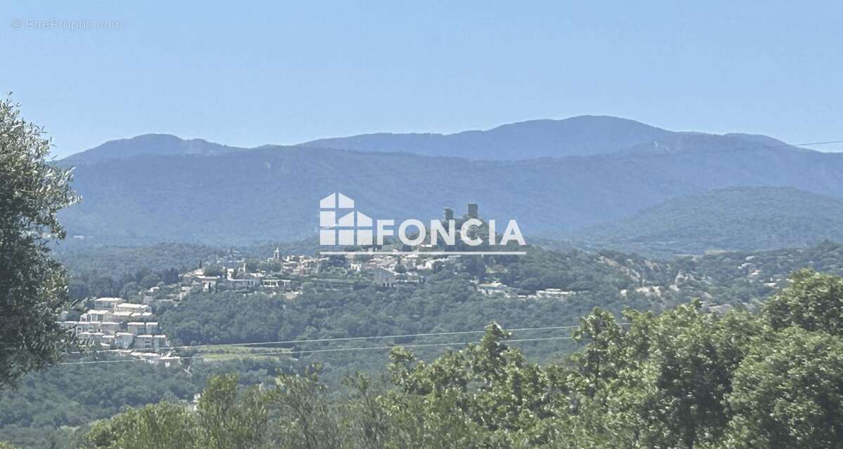 Appartement à GRIMAUD