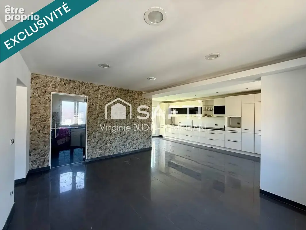 Photo 1 - Maison à LONGLAVILLE