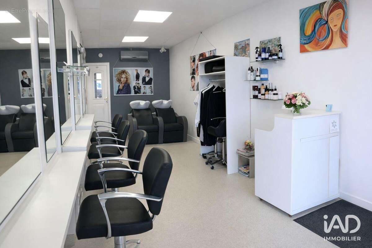 Photo 2 - Commerce à SAINT-REMY-LES-CHEVREUSE