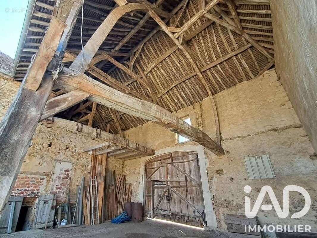 Maison 109 m² à Ligny-Le-Chatel  - photo 4