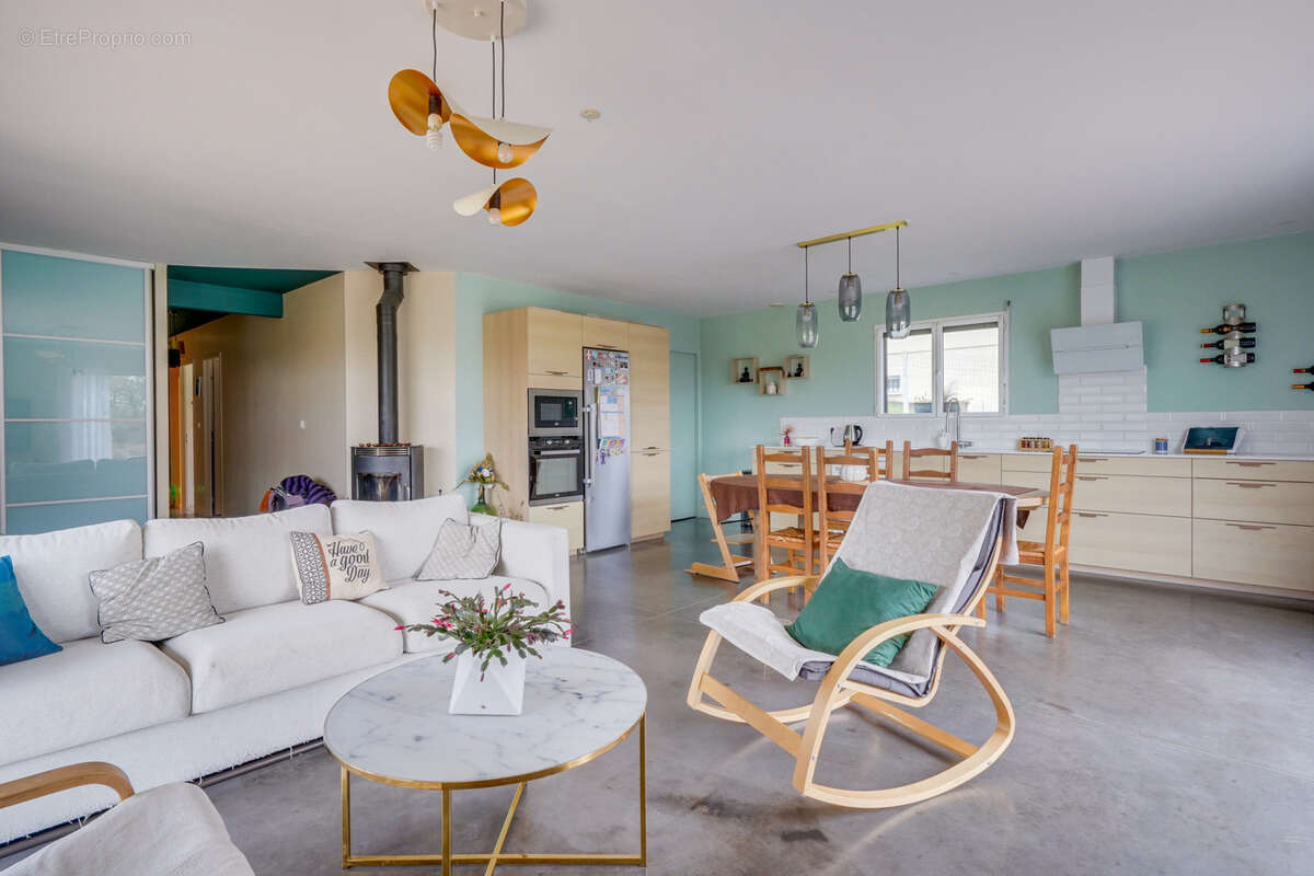 Maison à SAINT-MARTIN-DE-LAYE