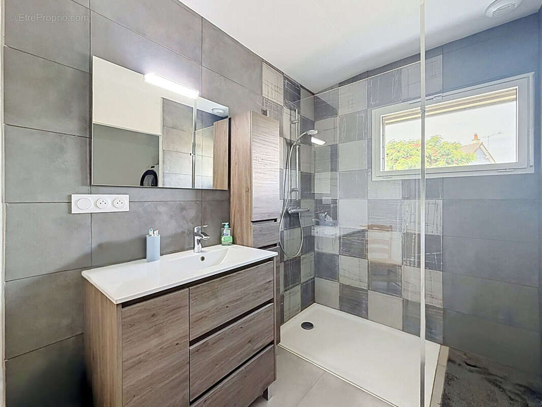 Maison contemporaine de plain-pied - Construction 2022 - photo 11