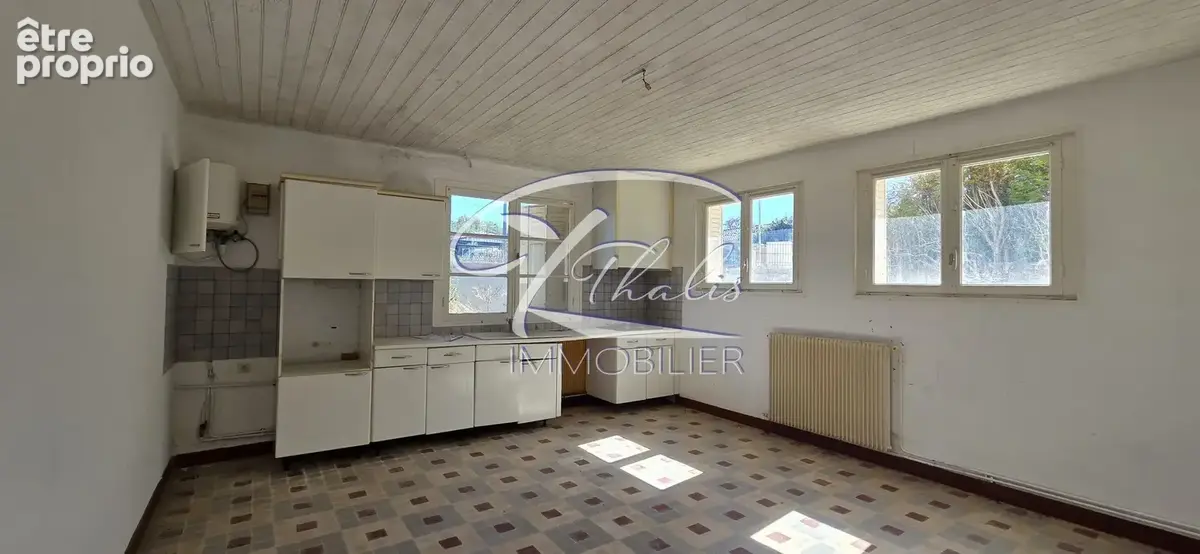 Maison 4 pièces 141 m² à vendre à Lugon-Et-L'ile-Du-Carnay (33240) - photo 3
