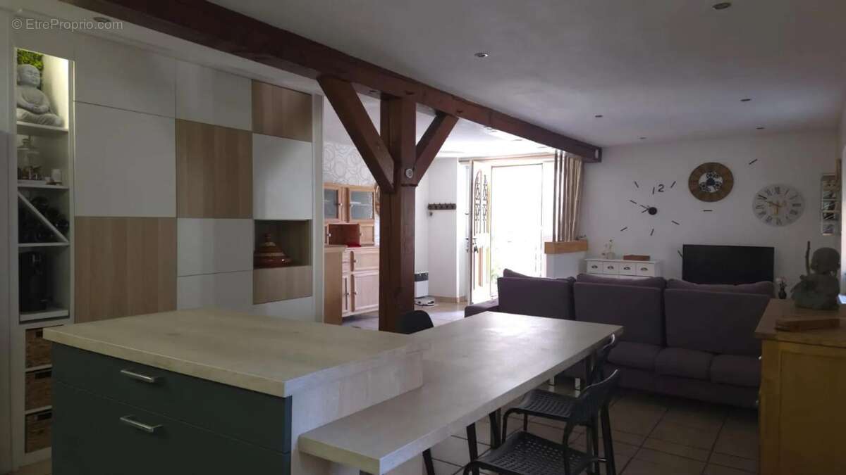 Appartement à SAINT-SYMPHORIEN-D'ANCELLES