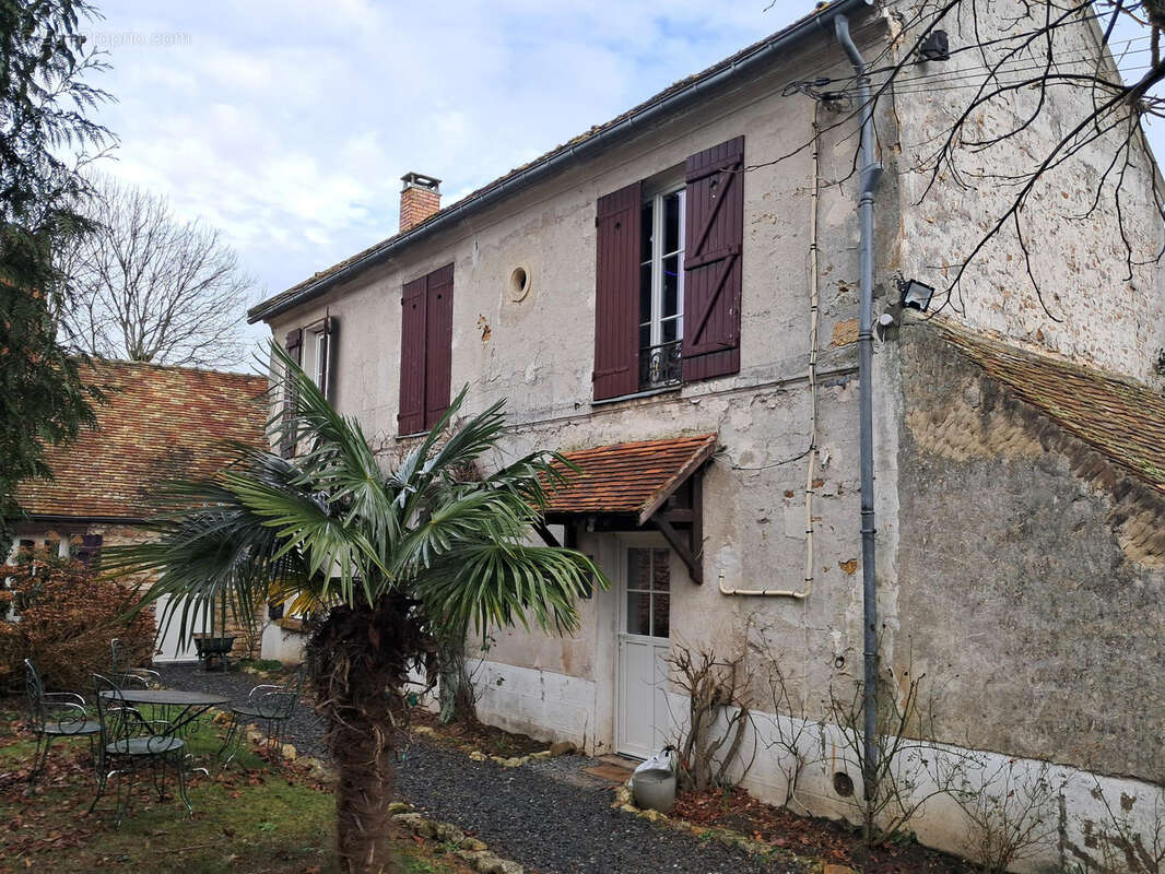 Maison à HARGEVILLE