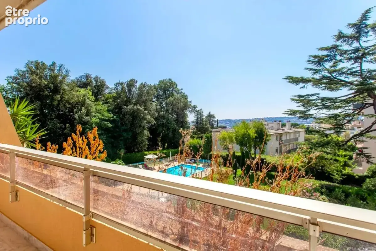 NICE CIMIEZ - Superbe 4 pièces de 153m2 avec solarium de 140 m2,cave et garage - photo 13