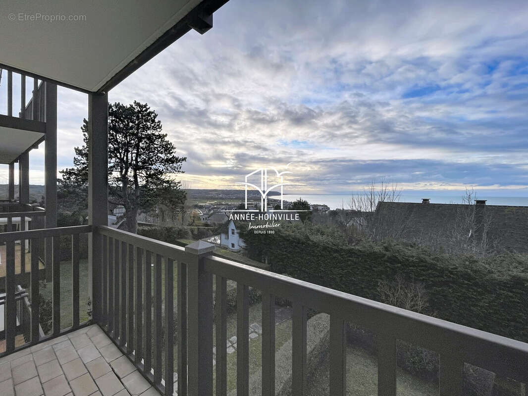 Appartement à BENERVILLE-SUR-MER