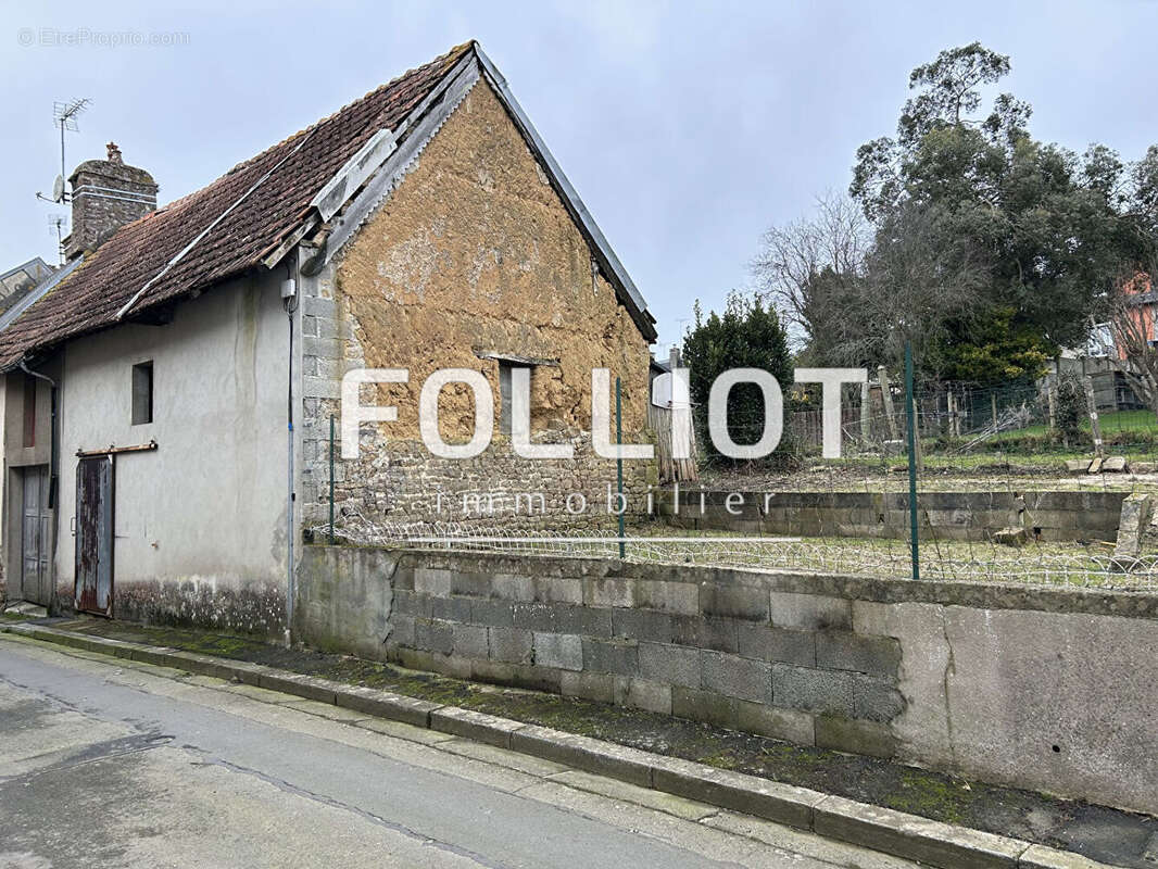 Maison à LA HAYE-PESNEL