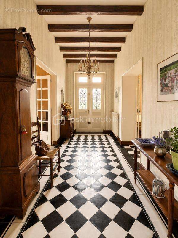 Maison à ECUEILLE