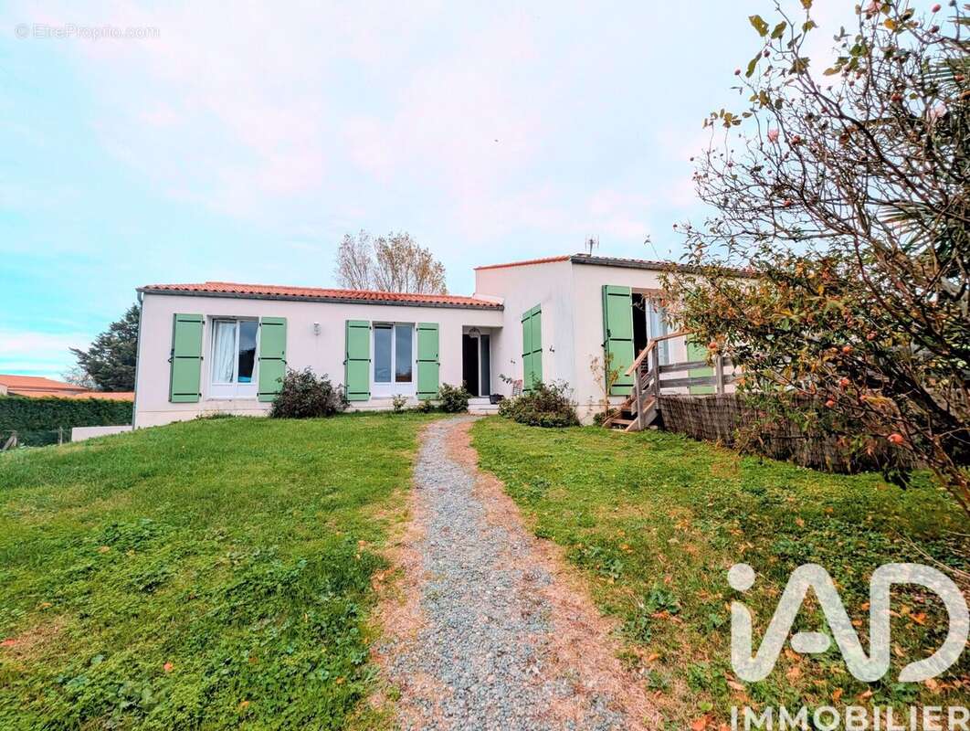 Photo 2 - Maison à YVES