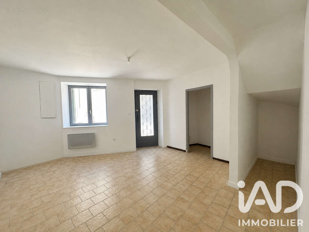 Maison 88 m² à Valreas  - photo 2