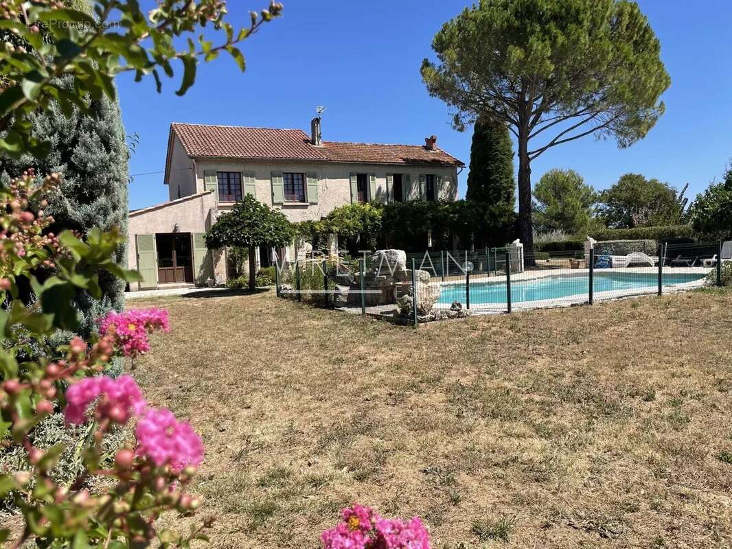 Maison à LE LUC