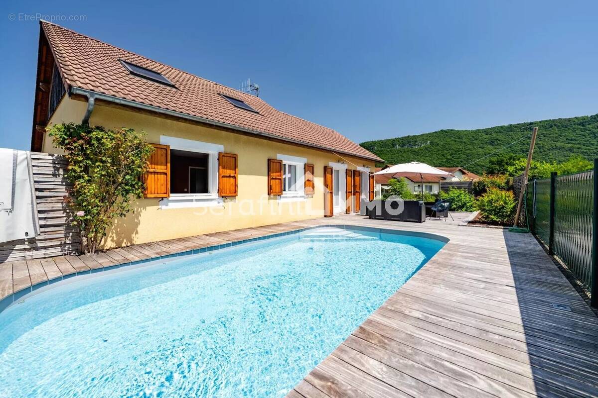 Maison à QUINTAL