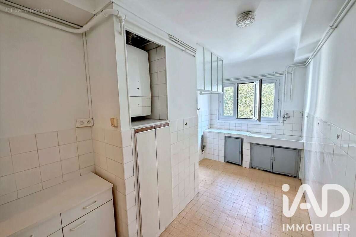 Appartement 83 m² à Marseille-6e  - photo 8