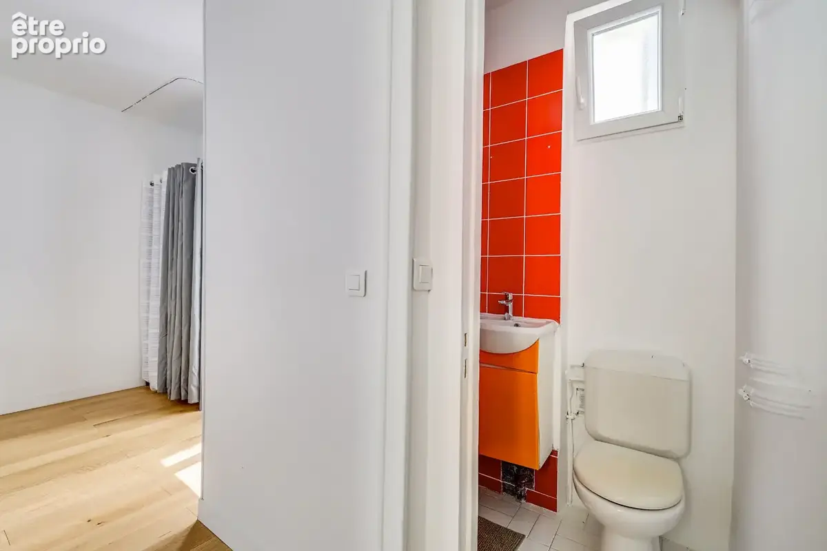 Appartement Paris 1 pièce 24 m2 ( possible 2 pièces ) - photo 9