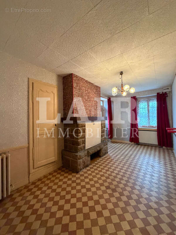 Maison à LA CHAPELLE-D'ANDAINE