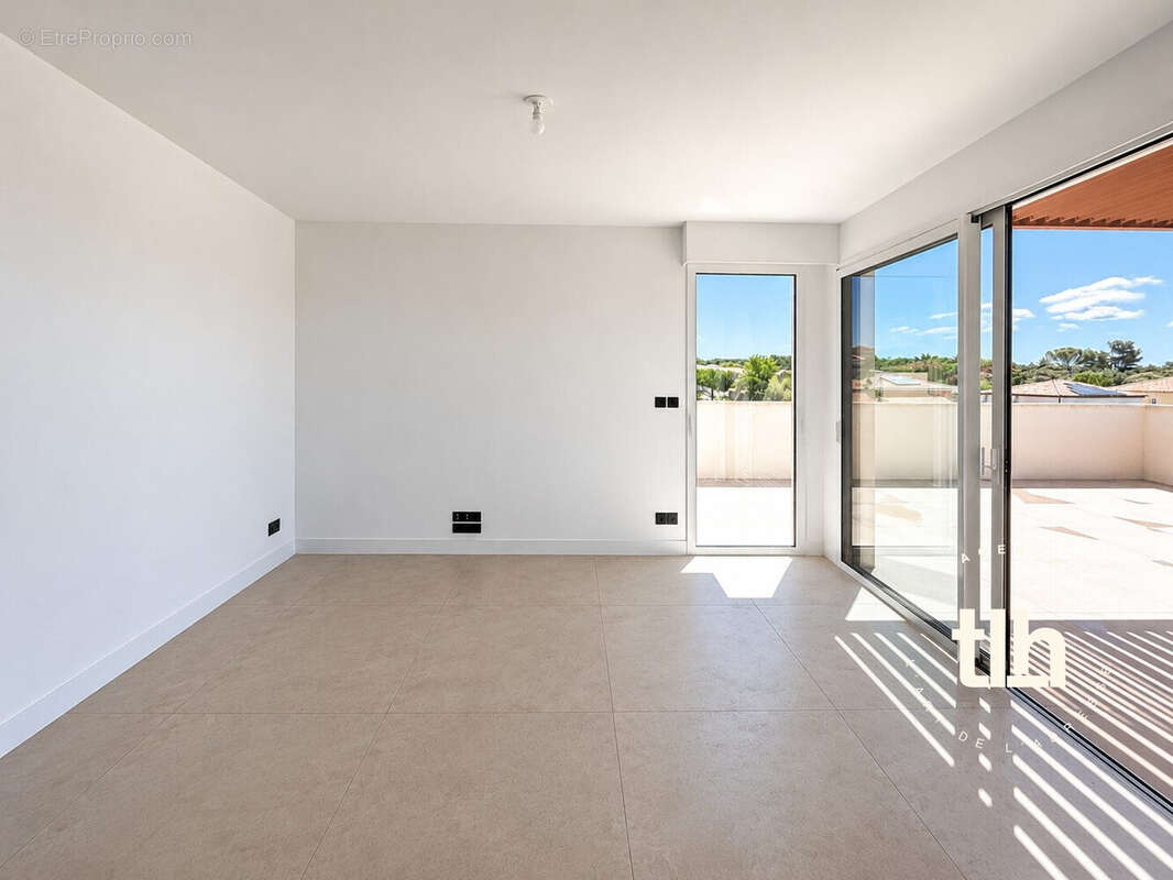 Appartement à CASTRIES