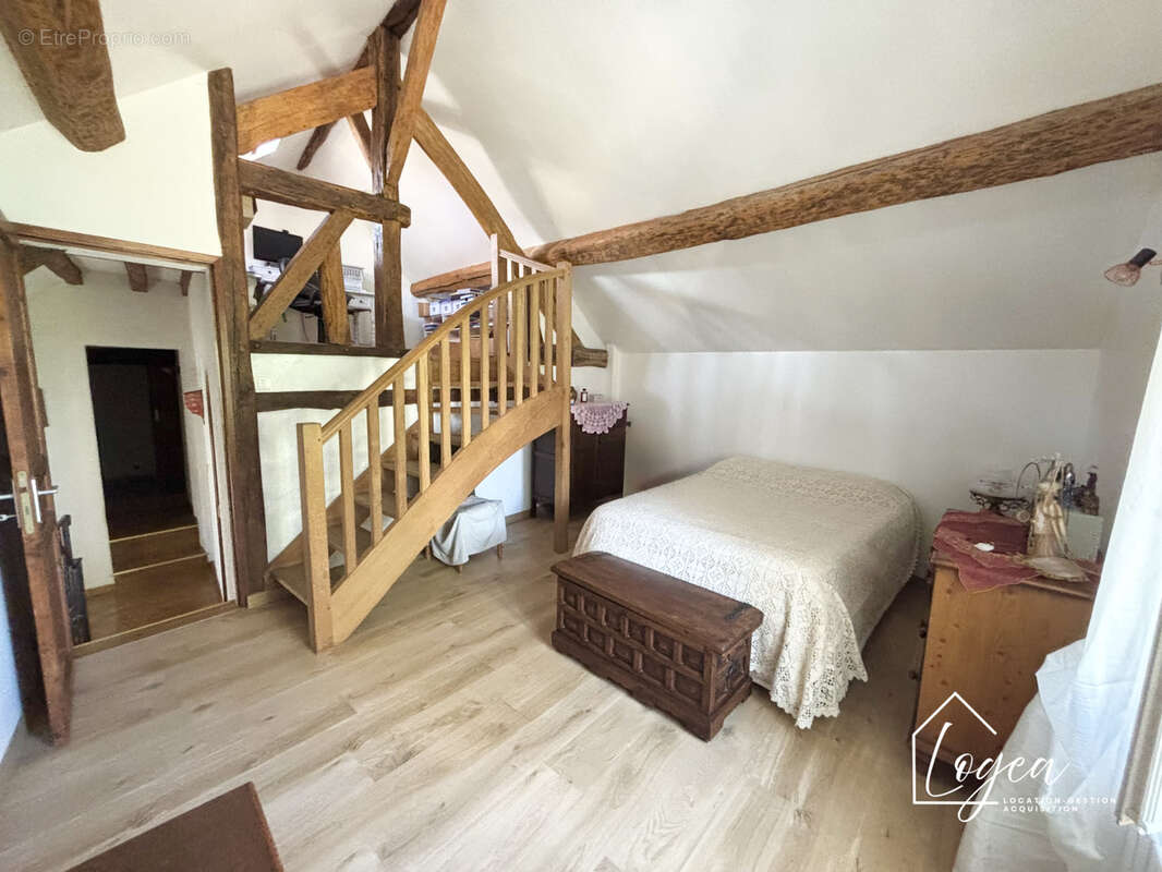 Maison à LA CELLE-SUR-MORIN