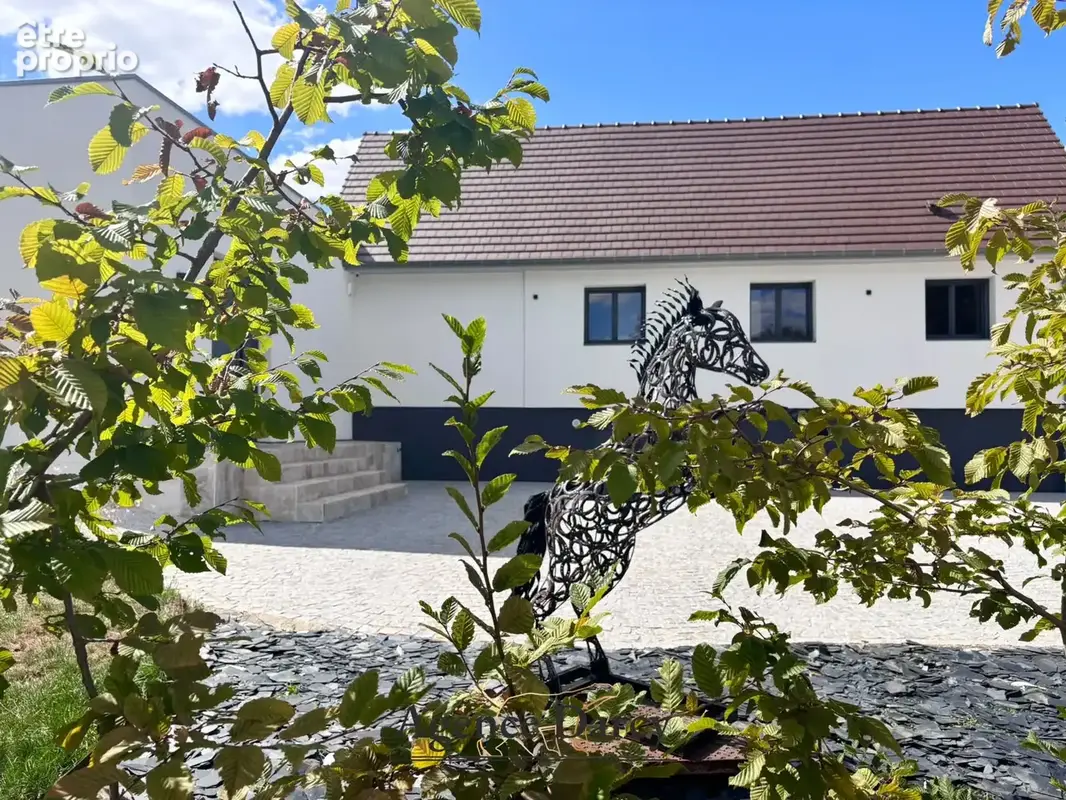À quelques minutes au nord de Dijon   Propriété contemporaine d’environ 390 m2 - photo 15