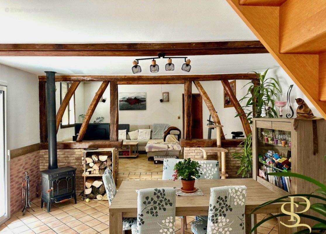 Maison à CORBIE