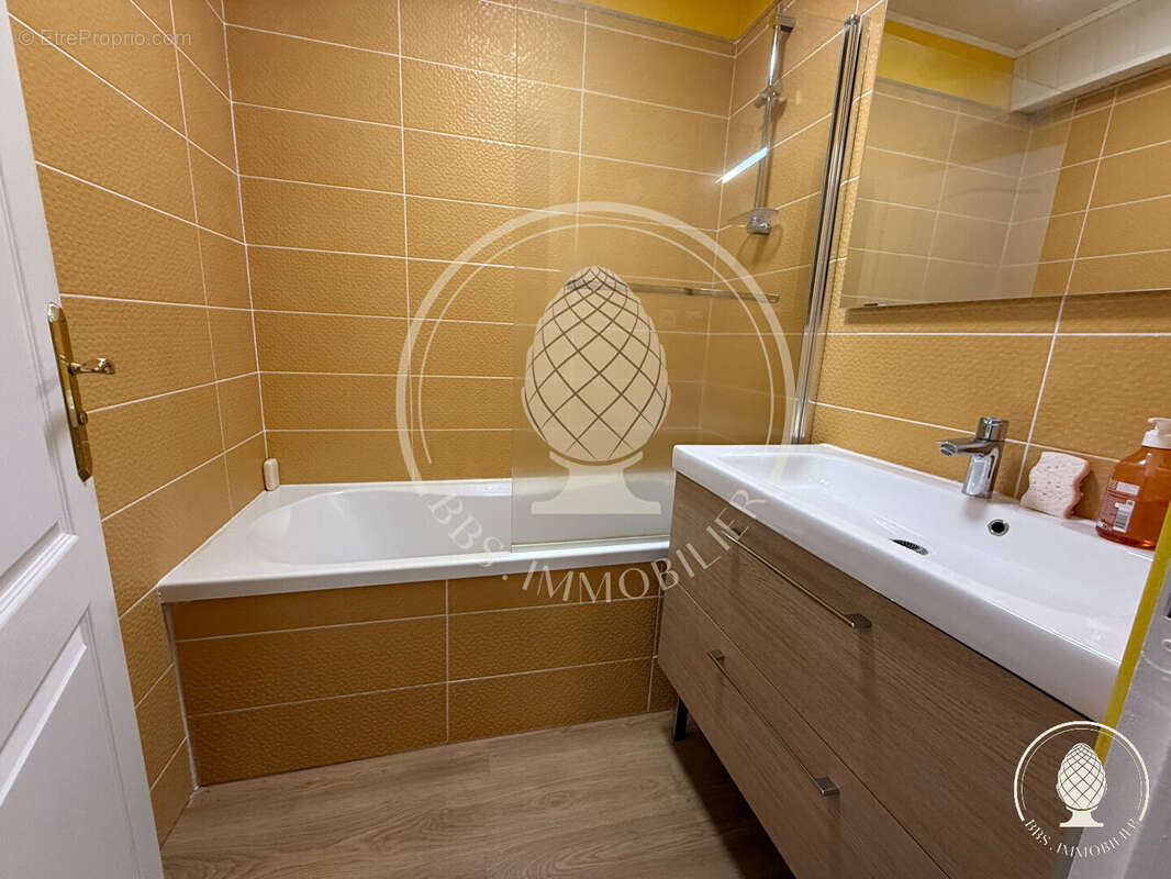 À vendre : Appartement 2 pièces à La Rochelle - Réf. NB198 - photo 6