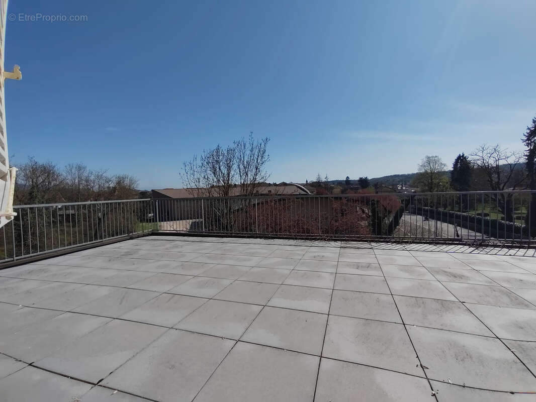 Appartement à MONTALIEU-VERCIEU