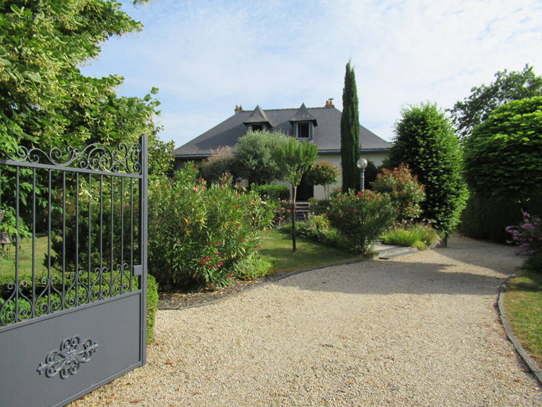 Maison à BEAUCOUZE