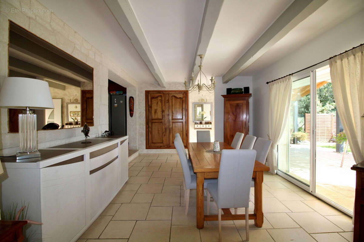 Maison à BELLEGARDE