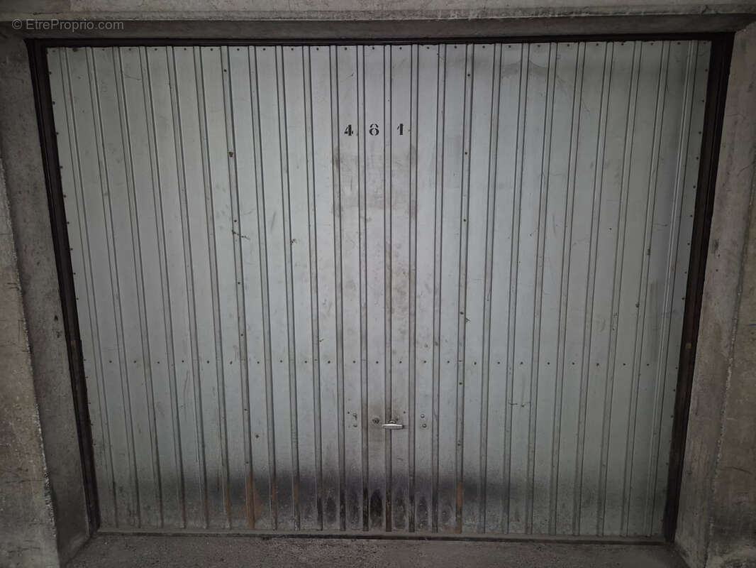 Parking à ANNEMASSE