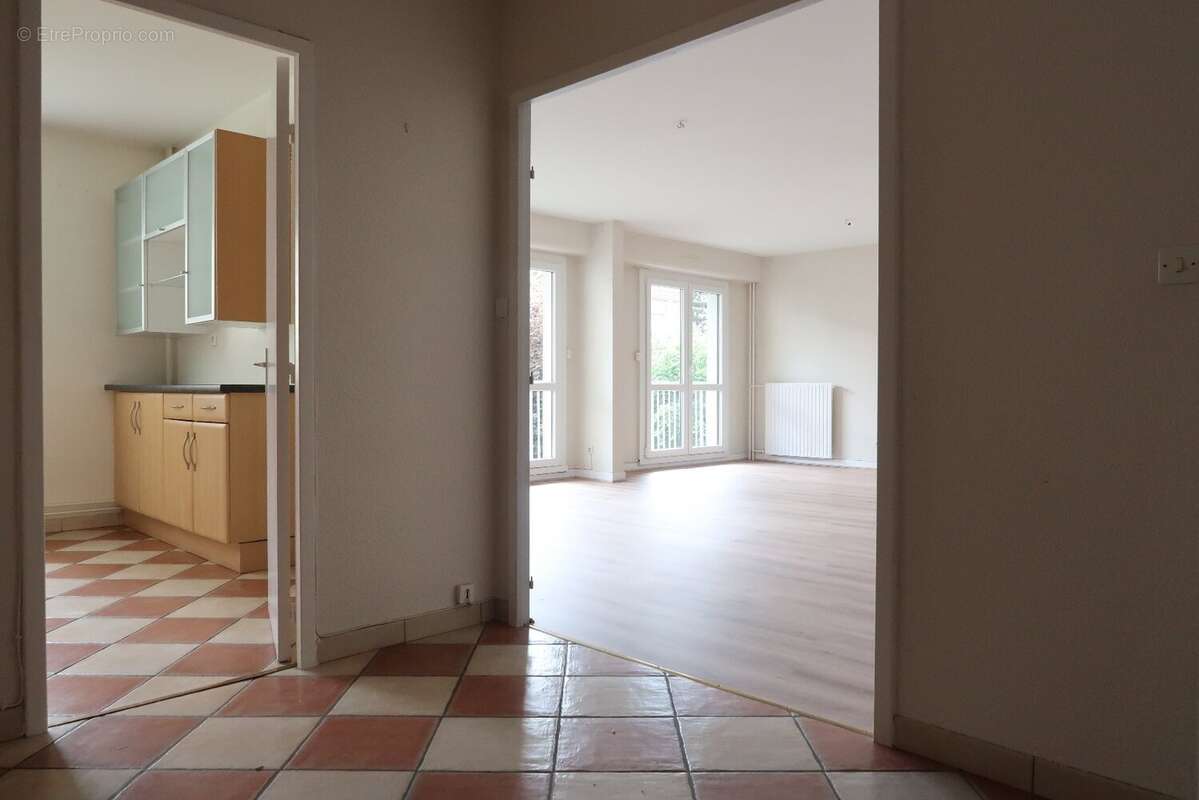 Appartement à SAINT-ETIENNE