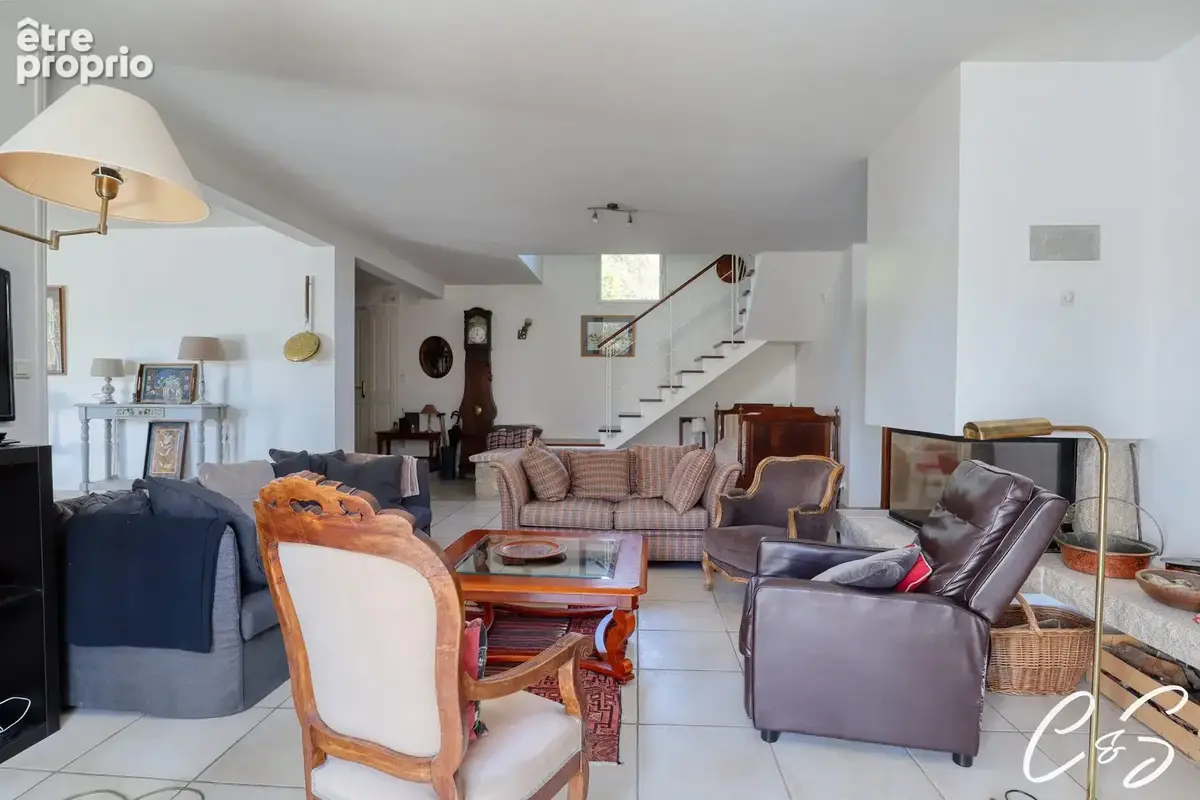 Maison 252 m² à Plobannalec-Lesconil  - photo 4