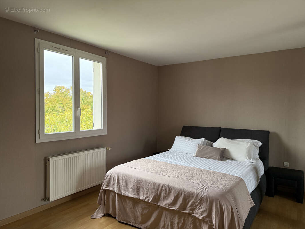 Maison à PONT-DU-CHATEAU