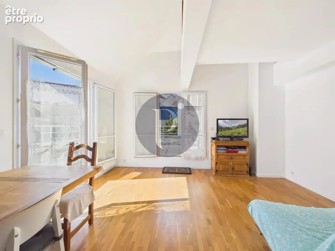 Duplex lumineux avec terrasse de 40 m² — Wissous - photo 4