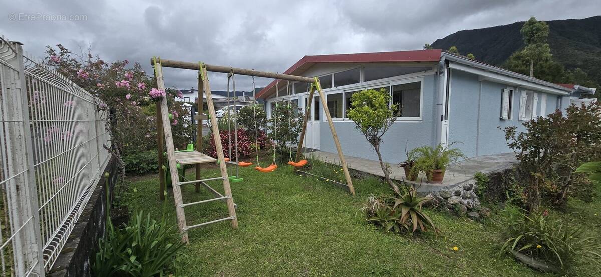 Maison à LA PLAINE-DES-PALMISTES