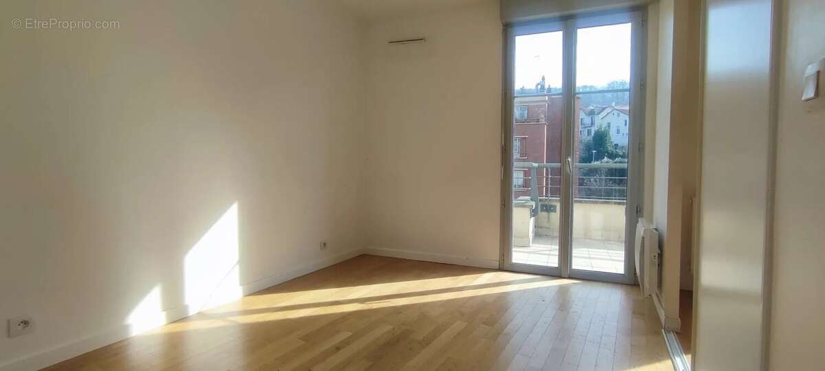 Appartement à CHAVILLE