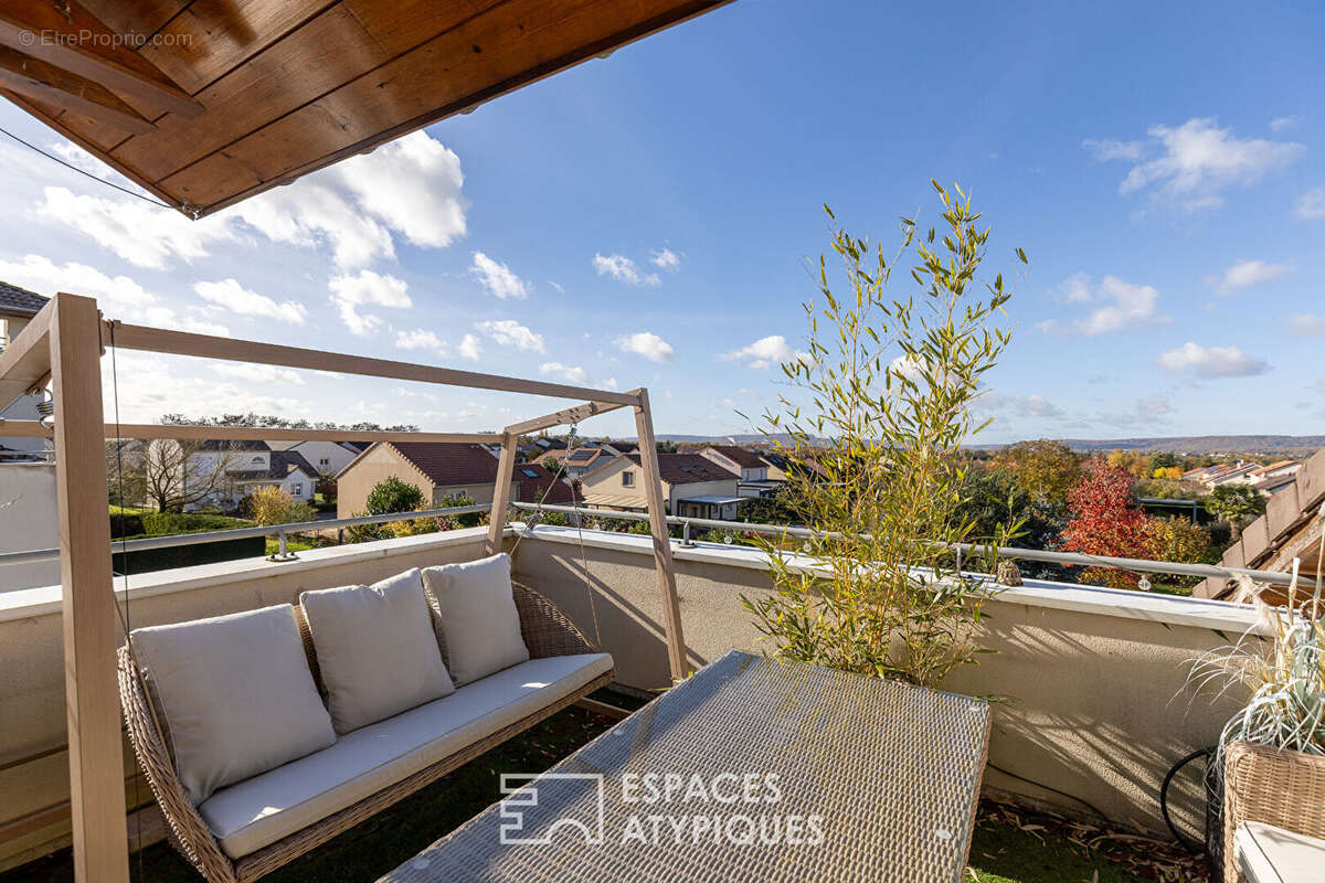 Appartement à BOUSSE