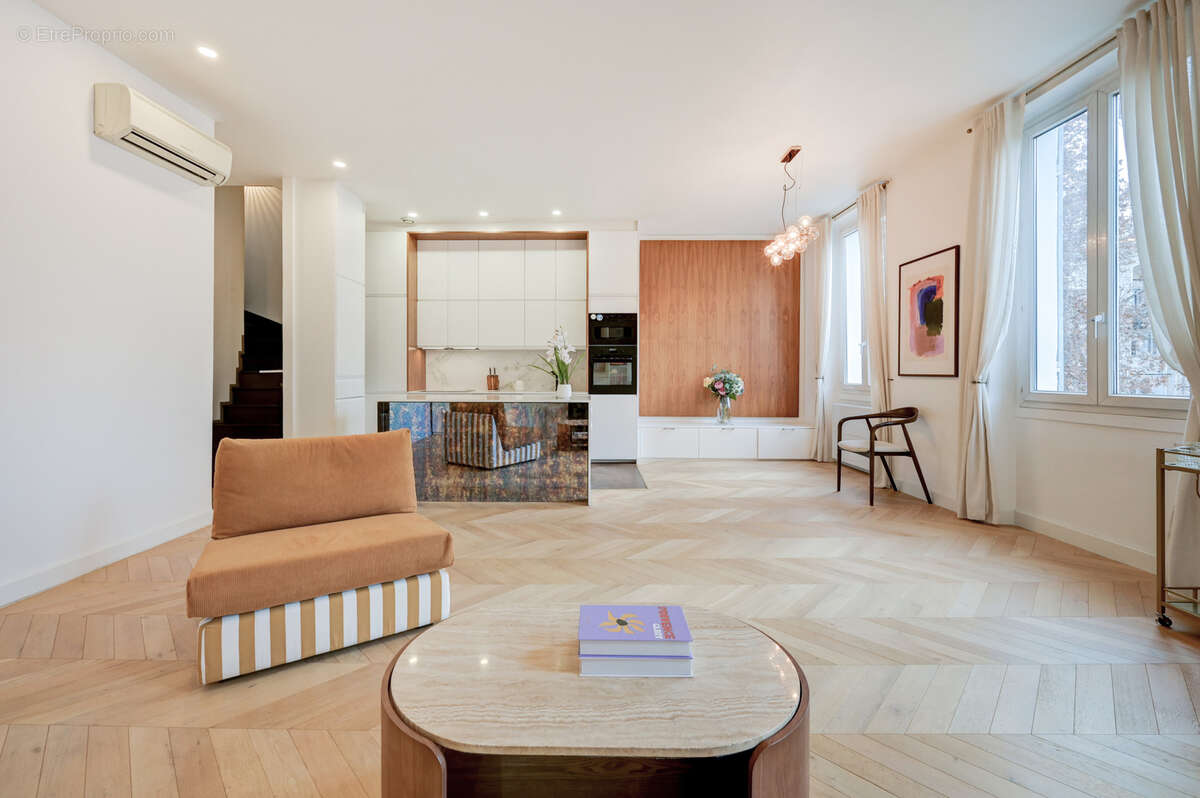 Appartement à MARSEILLE-6E