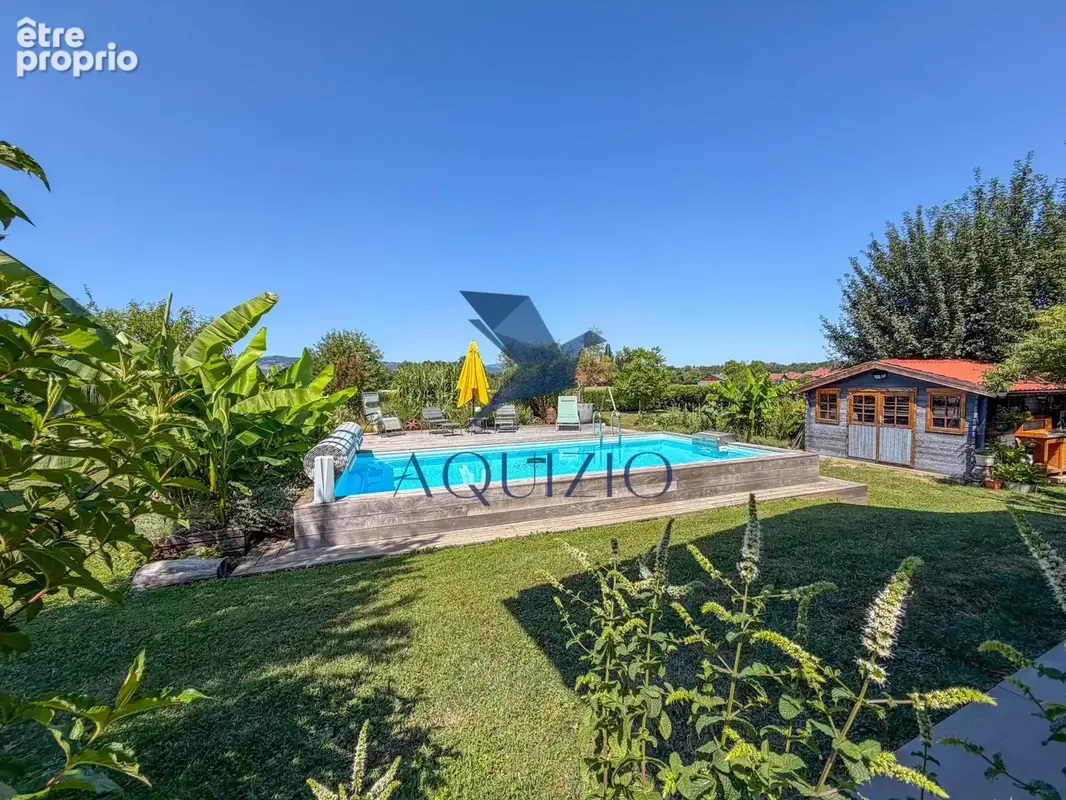 Propriété familiale de 173 m2   Plus de 2 200 m2 de terrain plat, piscine et vue montagnes - photo 26