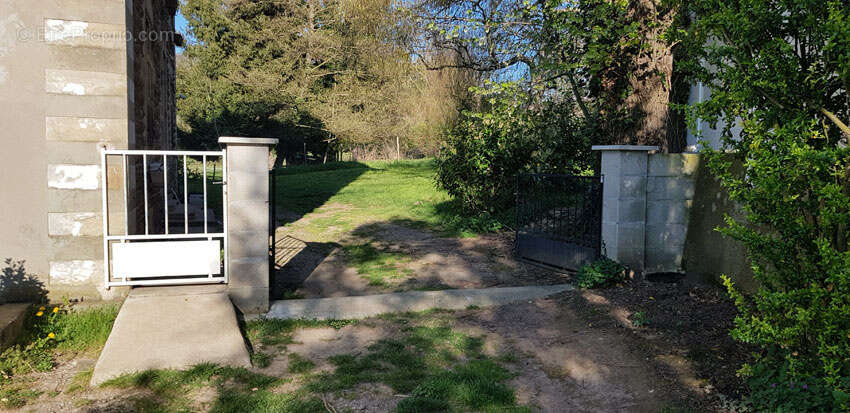 Maison à LENS-LESTANG