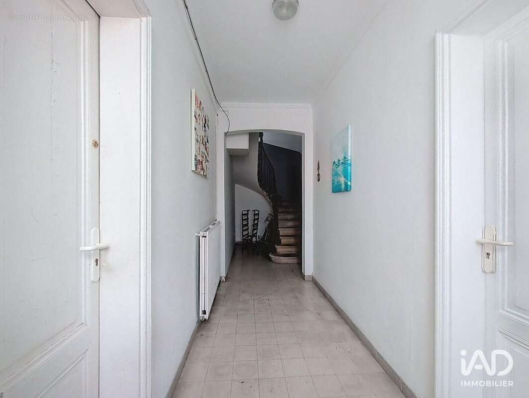 Photo 2 - Maison à BASSENS