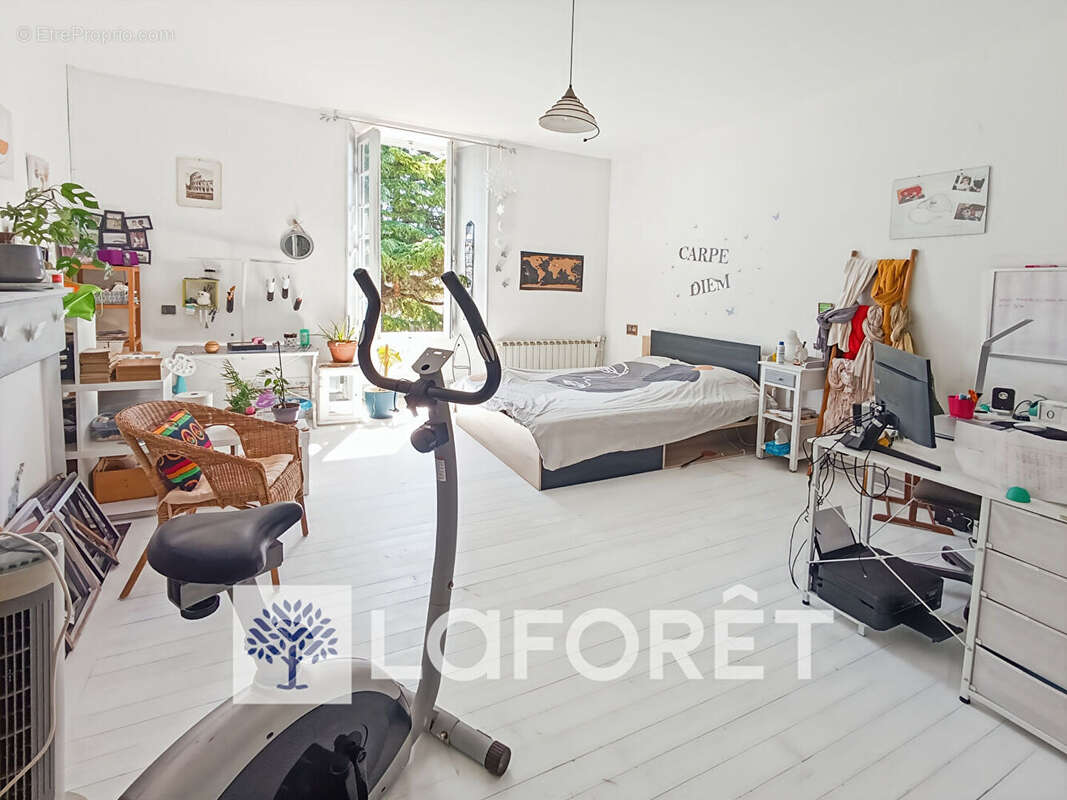 Maison à VILLARS-EN-PONS